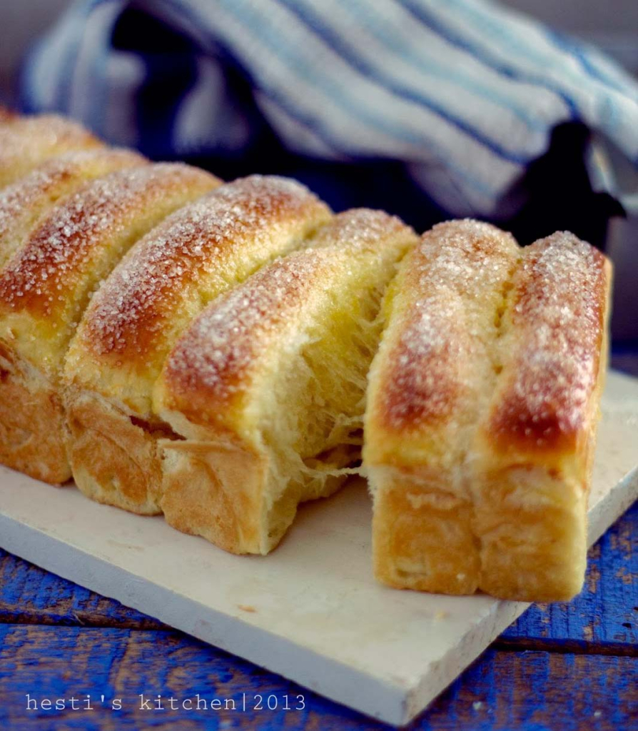 Roti Sisir: Menyajikan Kesenangan Kuliner dalam Setiap Gigitan ...